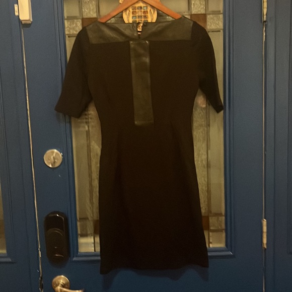 Designer little Black dress 100% genuine leather size xs dry clean only - Picture 5 of 6